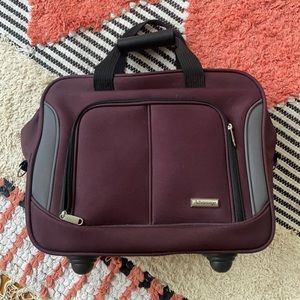 Luggage carry on bag